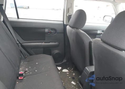 2010 Scion Xb z USA, uszkodzony, nr VIN JTLZE4FE7A1104696